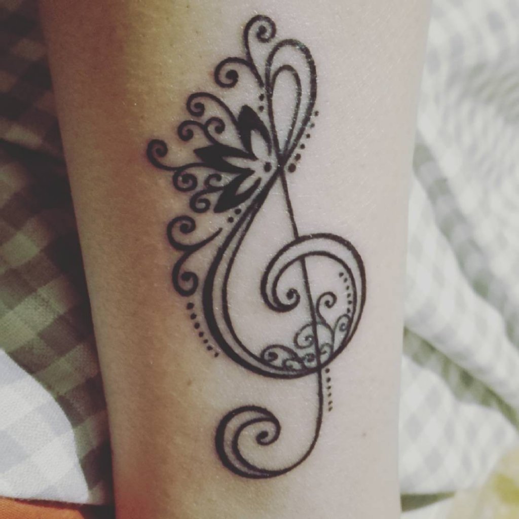 A Treble Clef Tattoo Is a Symbol of Freedom and Creativity - Body ...